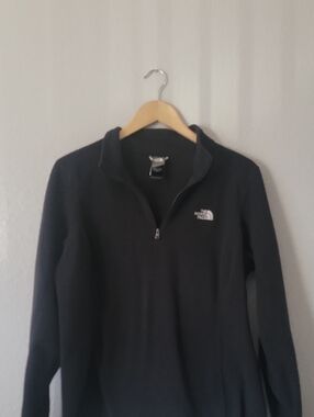 The North Face Black Half-Zip Fleece Pullover